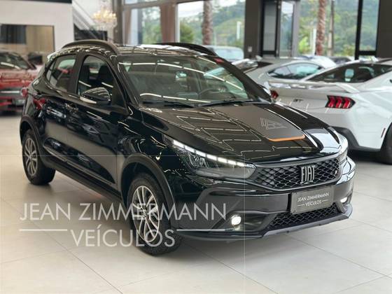FIAT ARGO 1.3 FIREFLY FLEX TREKKING CVT FIAT ARGO 1.3 FIREFLY FLEX TREKKING CVT